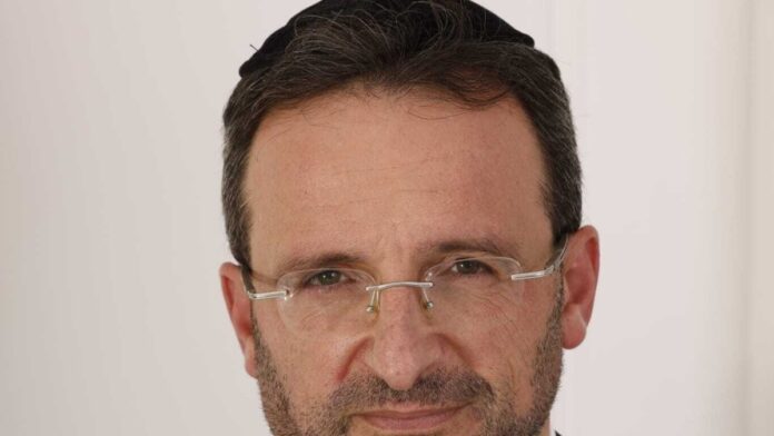 משרד הפנים: עו״ד צורי זנזורי נבחר לנהל את האגף הבכיר לתאגידים עירוניים